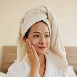 Glowvi skincare product collection displayed on natural background